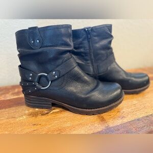 Abeo Hatty Black ankle boots